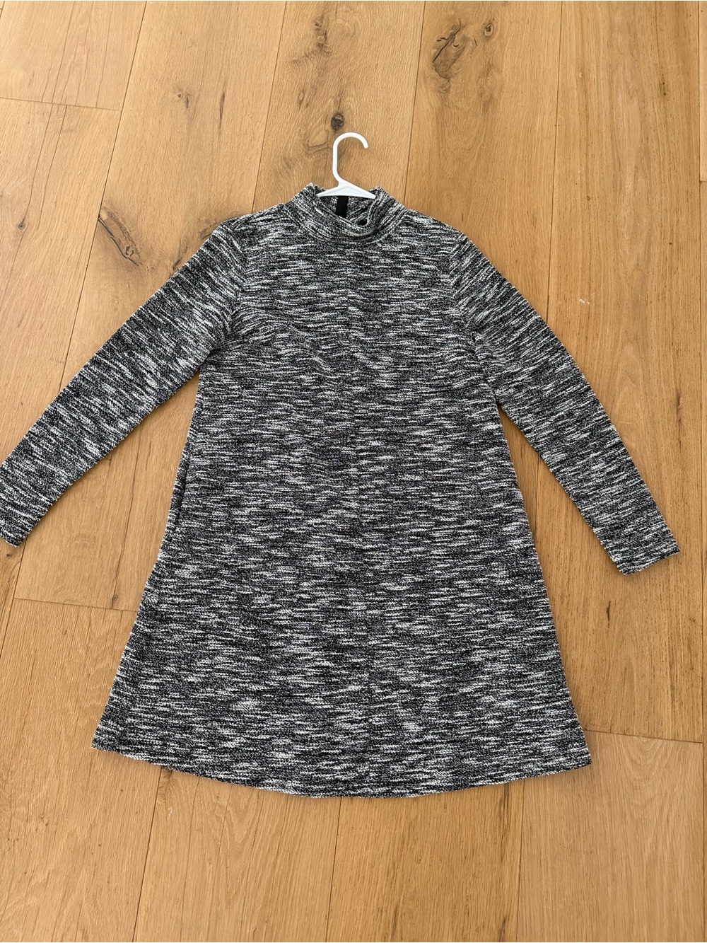 GAP NWT Black, Grey, & White Heather Long-Sleeve Knit Dress